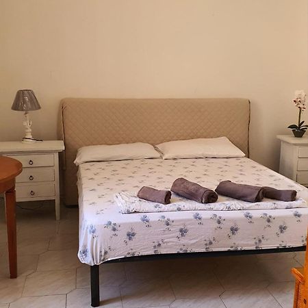 Fagicamera Hotel Olbia Eksteriør billede